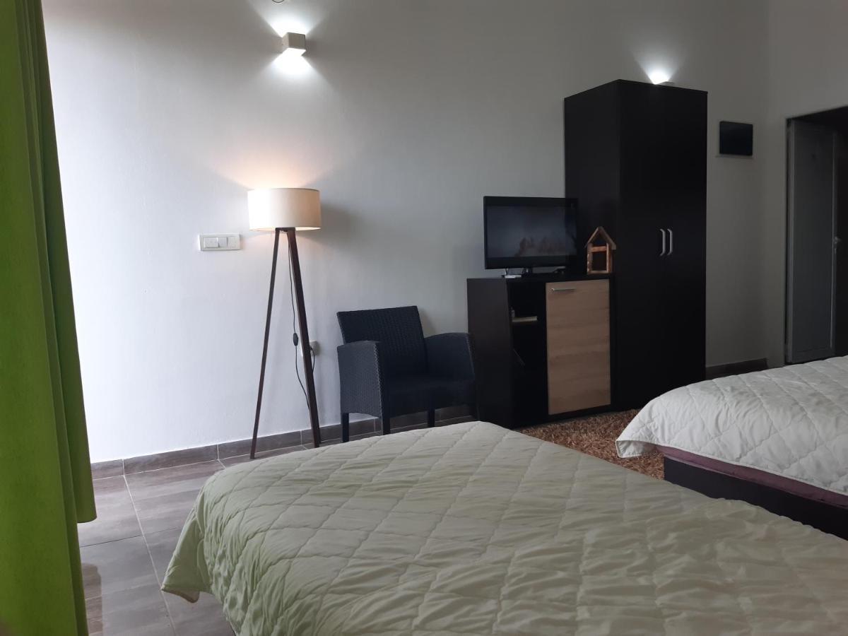 Zara Apartments Ulcinj Eksteriør billede
