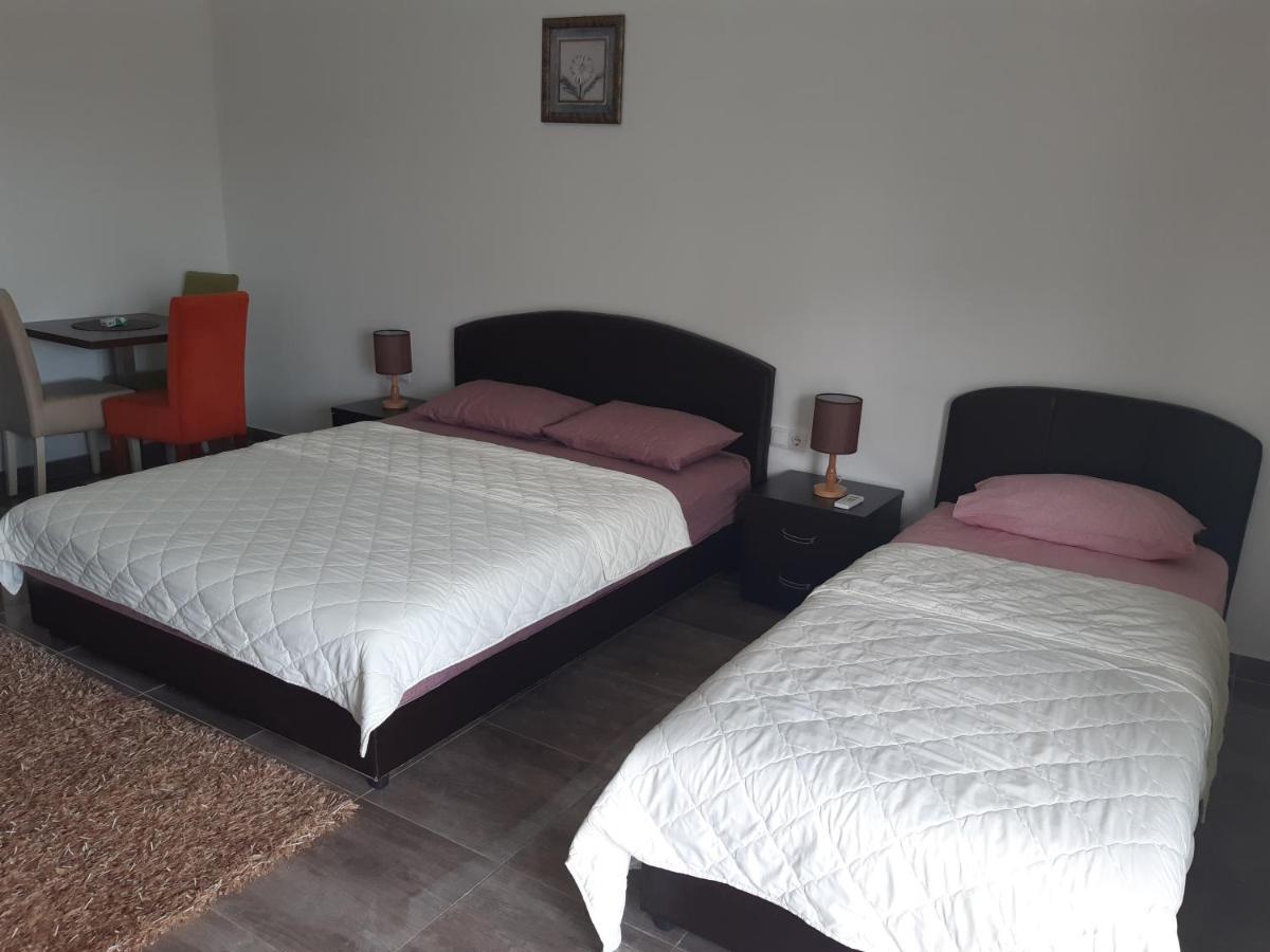 Zara Apartments Ulcinj Eksteriør billede